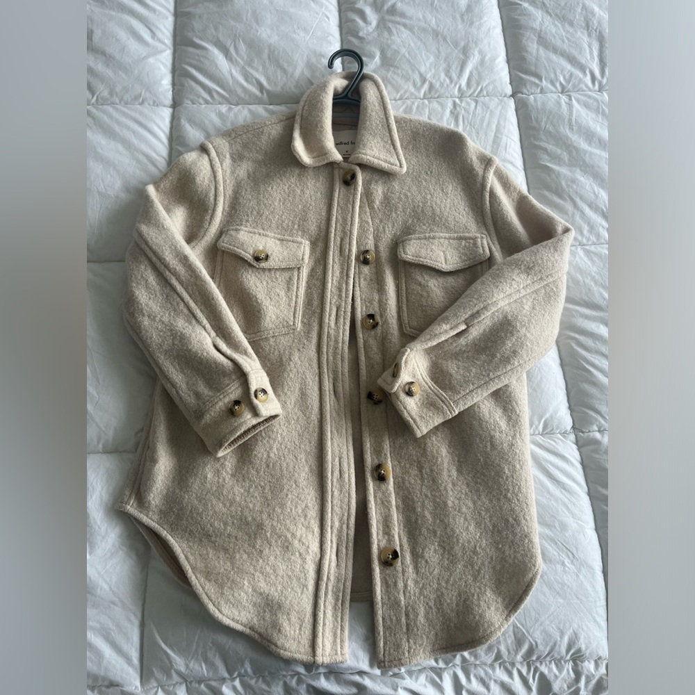 Aritzia shirt jacket